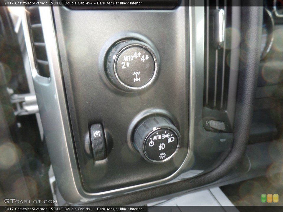 Dark Ash/Jet Black Interior Controls for the 2017 Chevrolet Silverado 1500 LT Double Cab 4x4 #117119128