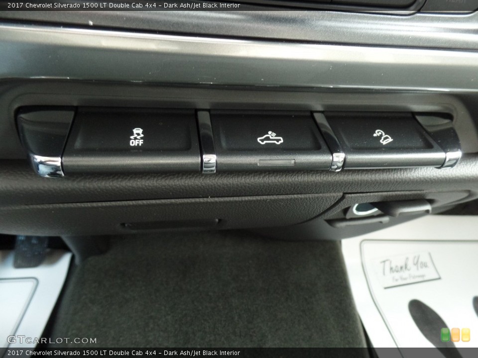 Dark Ash/Jet Black Interior Controls for the 2017 Chevrolet Silverado 1500 LT Double Cab 4x4 #117119428