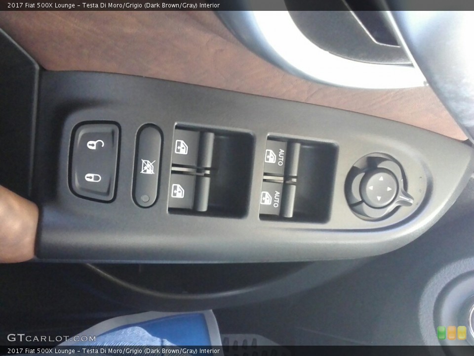 Testa Di Moro/Grigio (Dark Brown/Gray) Interior Controls for the 2017 Fiat 500X Lounge #117131951