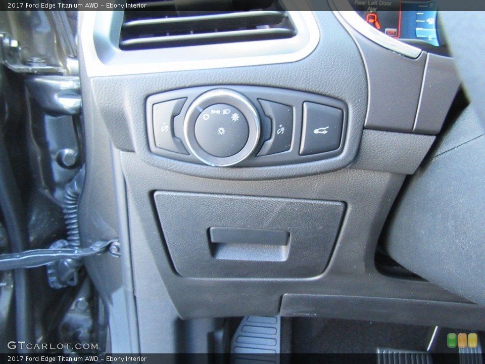 Ebony Interior Controls for the 2017 Ford Edge Titanium AWD #117138938