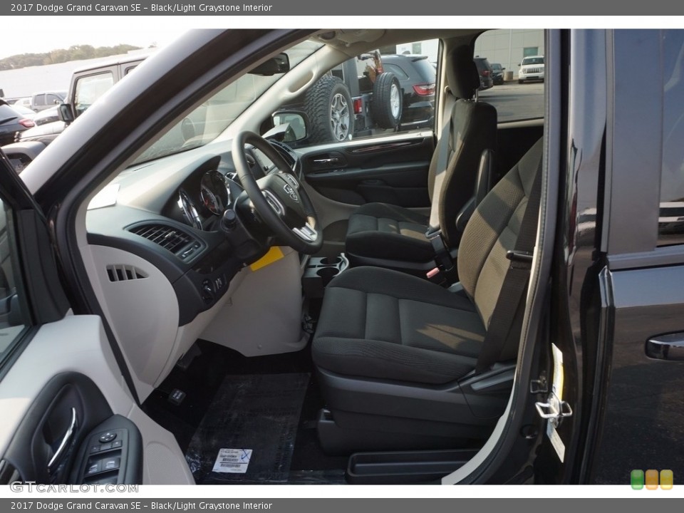 Black/Light Graystone Interior Photo for the 2017 Dodge Grand Caravan SE #117173269