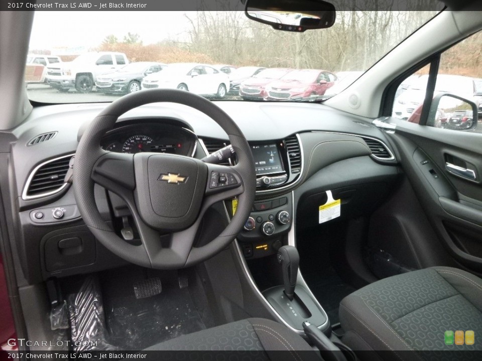 Jet Black Interior Photo for the 2017 Chevrolet Trax LS AWD #117181909