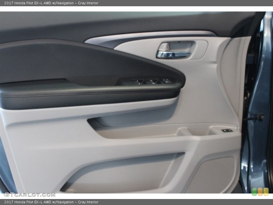 Gray Interior Door Panel for the 2017 Honda Pilot EX-L AWD w/Navigation #117216057