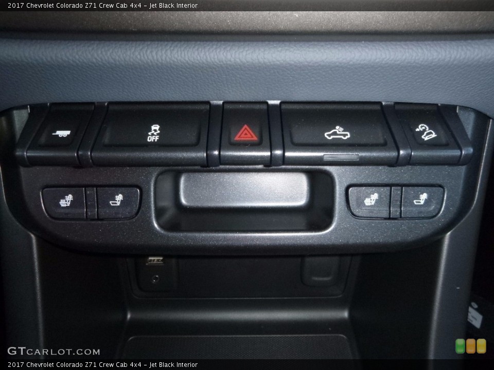 Jet Black Interior Controls for the 2017 Chevrolet Colorado Z71 Crew Cab 4x4 #117248776