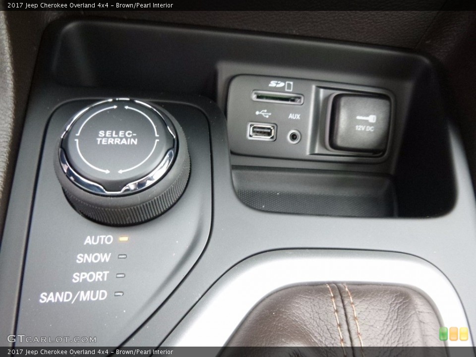 Brown/Pearl Interior Controls for the 2017 Jeep Cherokee Overland 4x4 #117258763