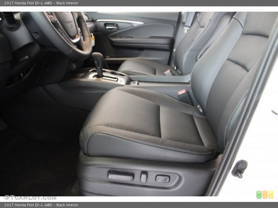 Black Interior Photo for the 2017 Honda Pilot EX-L AWD #117295608