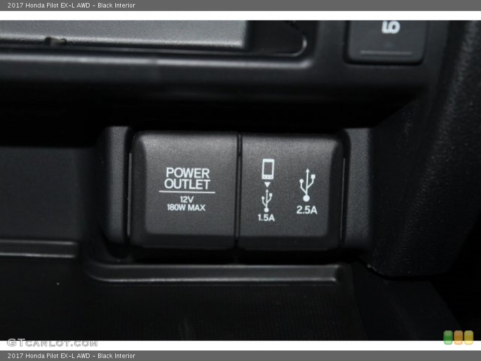 Black Interior Controls for the 2017 Honda Pilot EX-L AWD #117295815