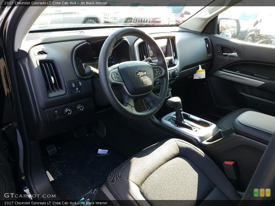 Jet Black Interior Photo for the 2017 Chevrolet Colorado LT Crew Cab 4x4 #117308595