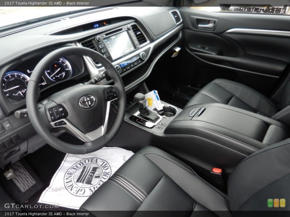 Black Interior Prime Interior for the 2017 Toyota Highlander SE AWD #117340180