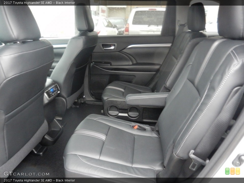 Black Interior Rear Seat for the 2017 Toyota Highlander SE AWD #117340204