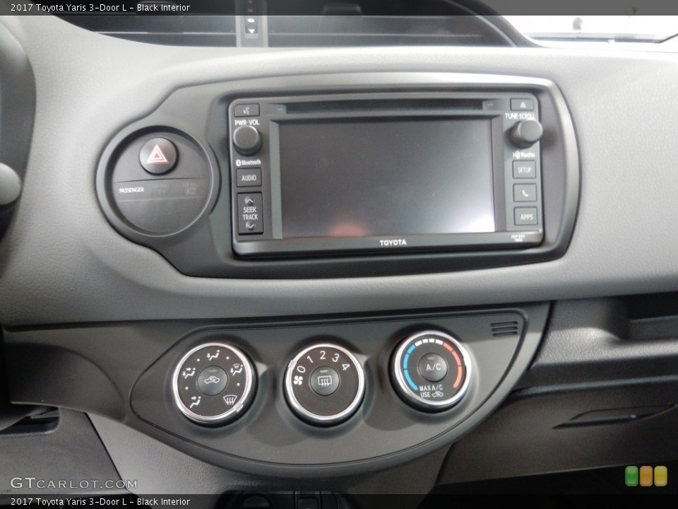 Black Interior Controls for the 2017 Toyota Yaris 3-Door L #117341428