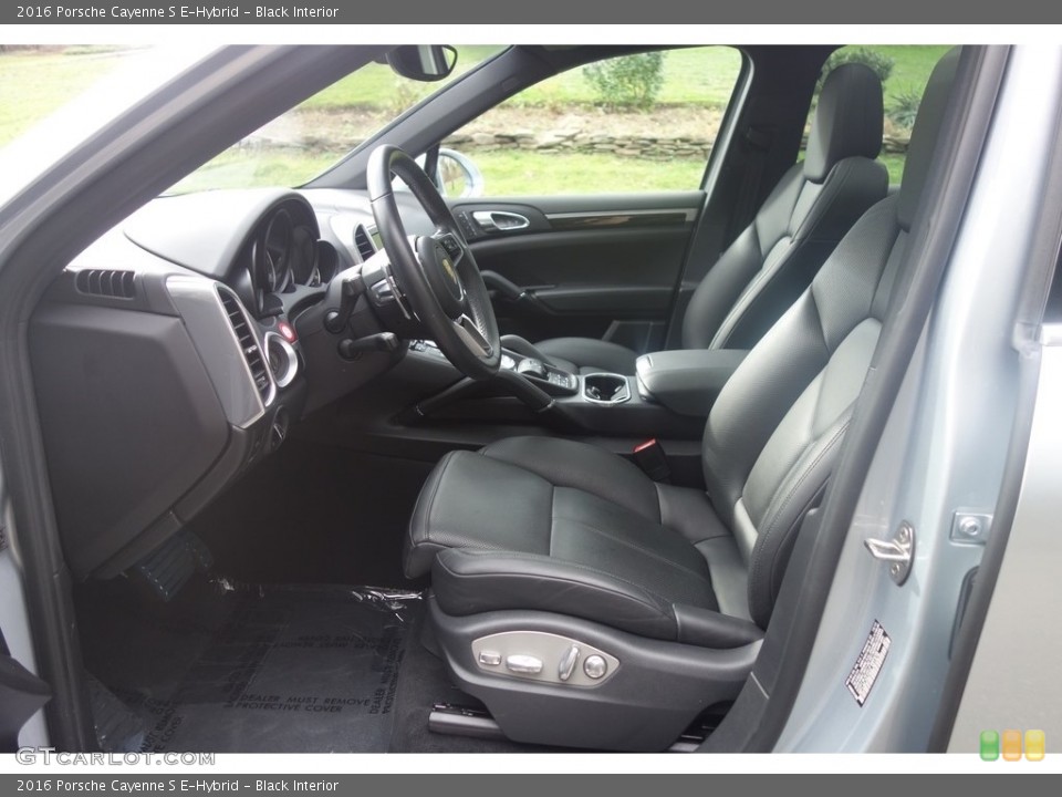 Black Interior Front Seat for the 2016 Porsche Cayenne S E-Hybrid #117356047