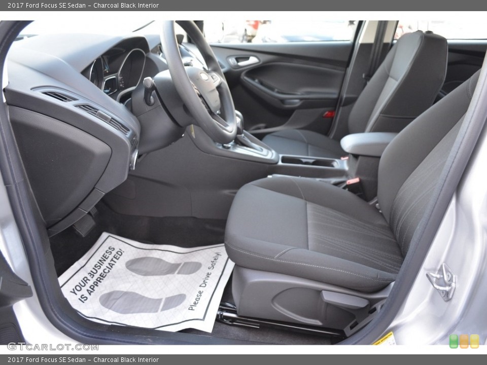 Charcoal Black Interior Photo for the 2017 Ford Focus SE Sedan #117368440