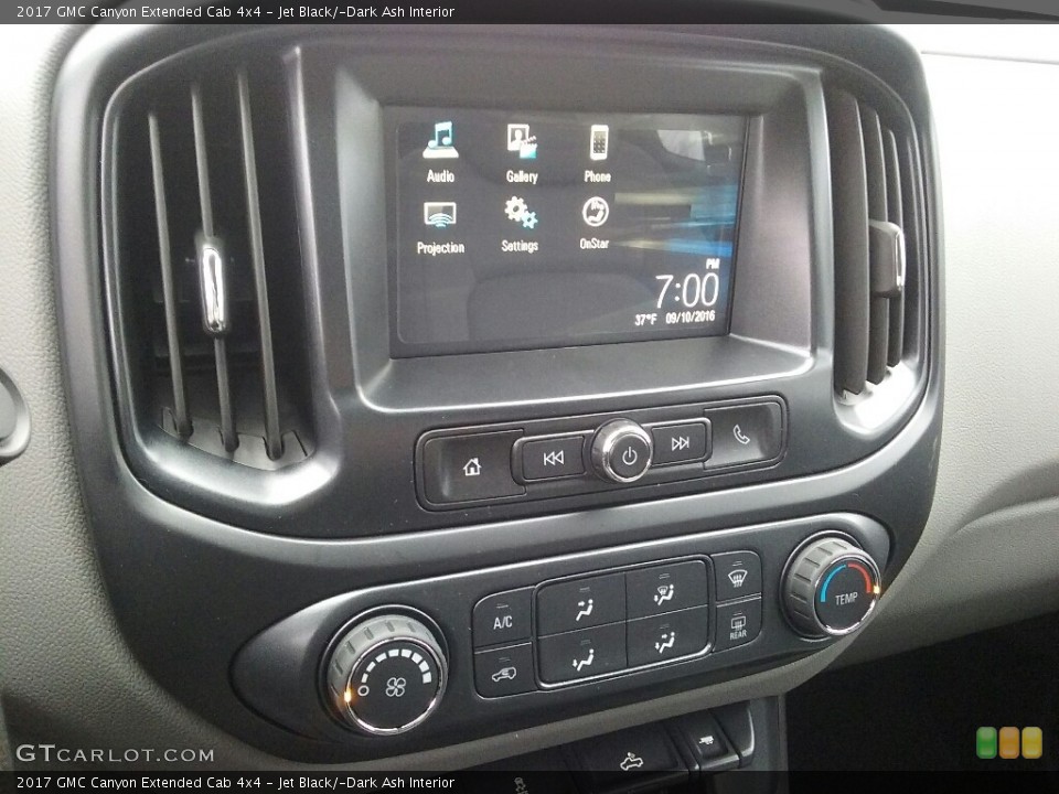 Jet Black/­Dark Ash Interior Controls for the 2017 GMC Canyon Extended Cab 4x4 #117397133