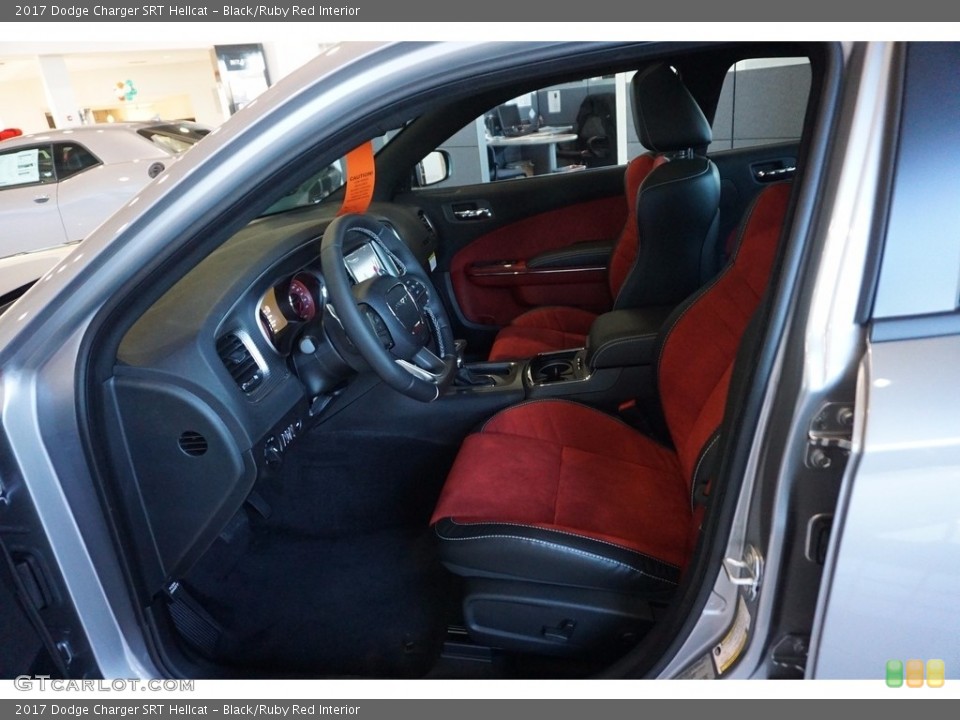 Black/Ruby Red Interior Photo for the 2017 Dodge Charger SRT Hellcat #117419399
