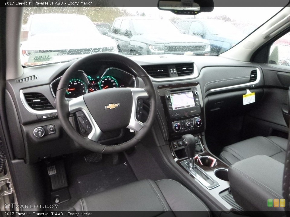 Ebony Interior Photo for the 2017 Chevrolet Traverse LT AWD #117425003