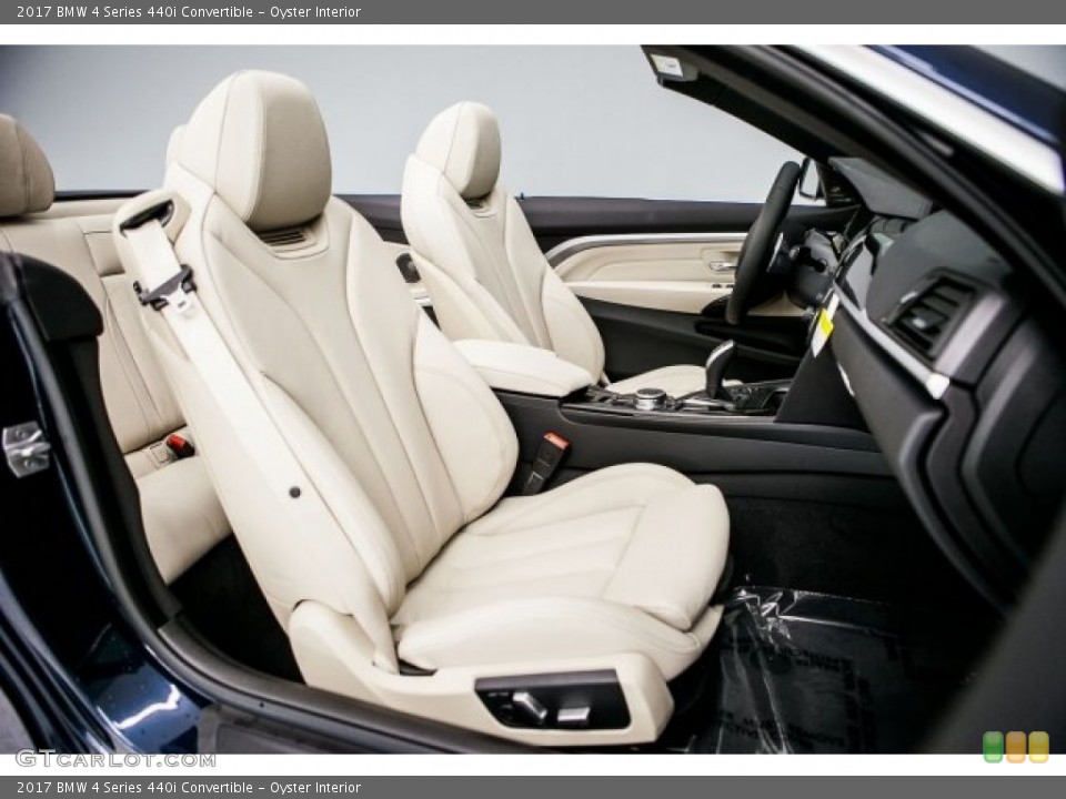 Oyster Interior Photo for the 2017 BMW 4 Series 440i Convertible #117480833