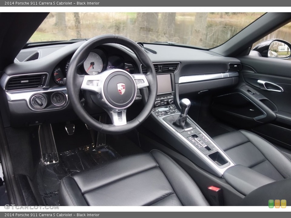 Black Interior Photo for the 2014 Porsche 911 Carrera S Cabriolet #117501361