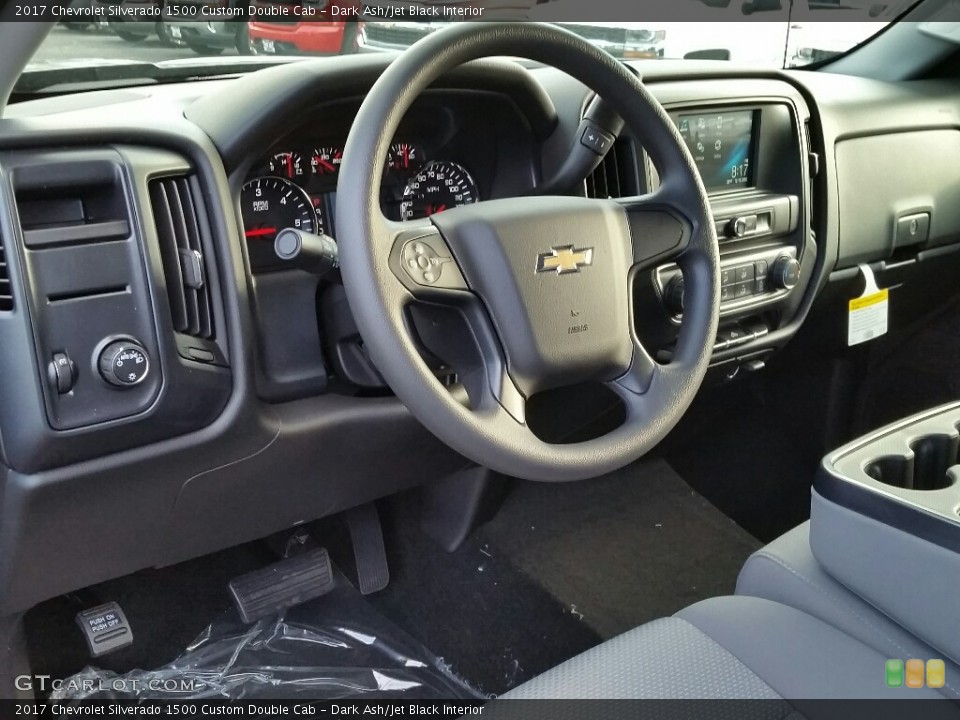 Dark Ash/Jet Black Interior Photo for the 2017 Chevrolet Silverado 1500 Custom Double Cab #117504082
