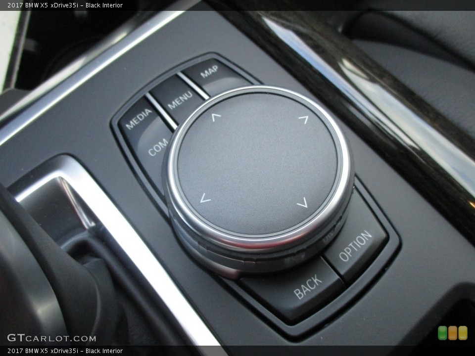 Black Interior Controls for the 2017 BMW X5 xDrive35i #117512871