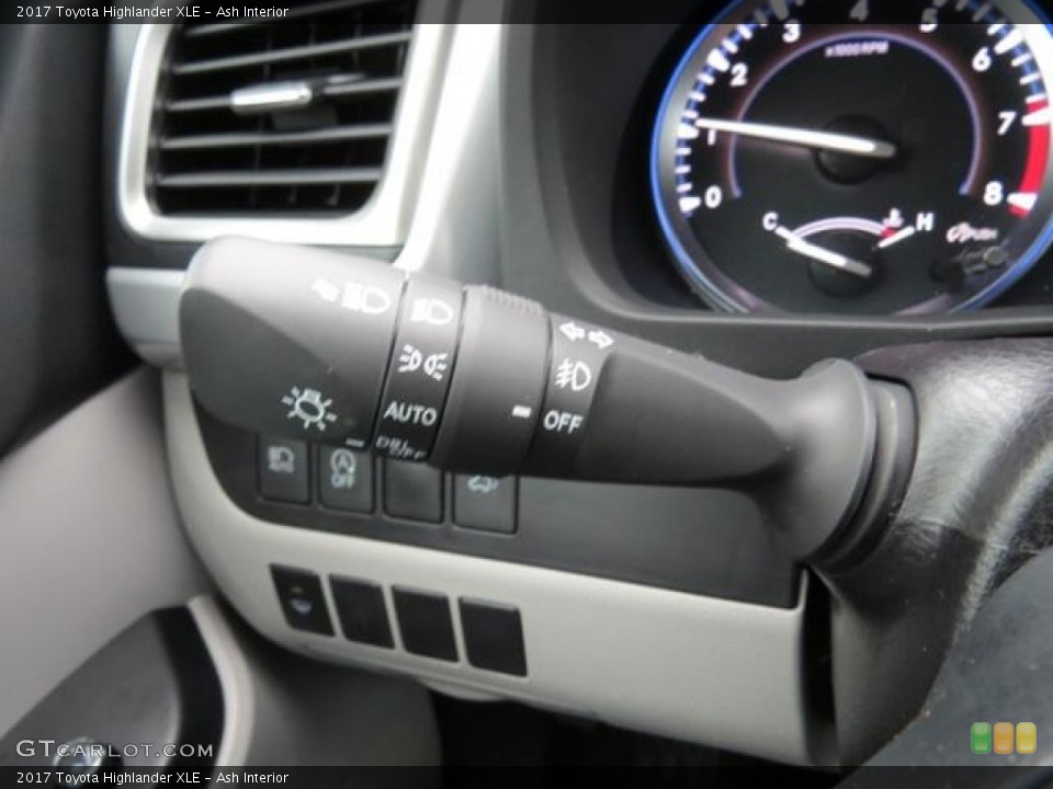 Ash Interior Controls for the 2017 Toyota Highlander XLE #117543096