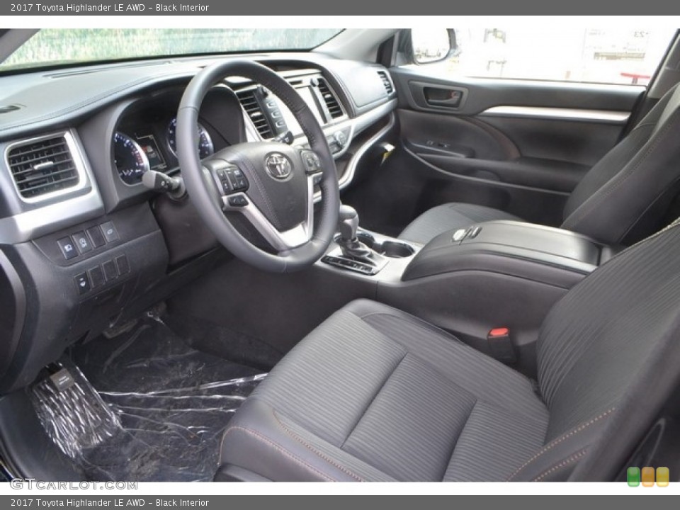 Black Interior Photo for the 2017 Toyota Highlander LE AWD #117576464