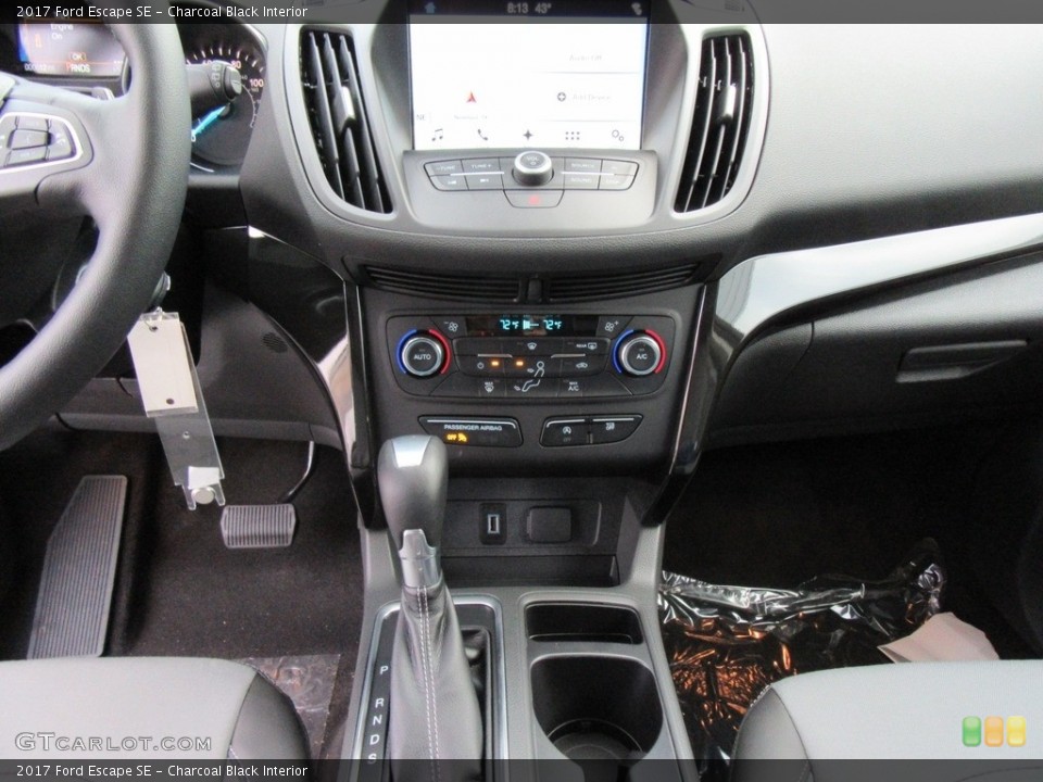 Charcoal Black Interior Controls for the 2017 Ford Escape SE #117585507
