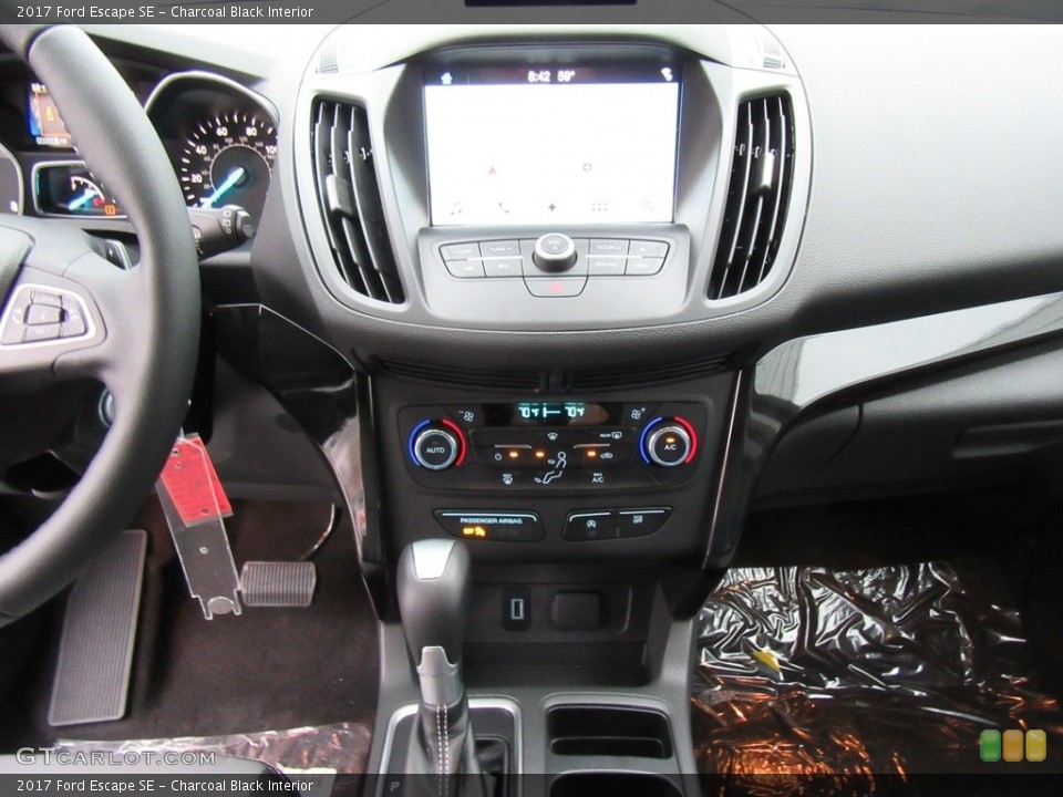 Charcoal Black Interior Controls for the 2017 Ford Escape SE #117586383