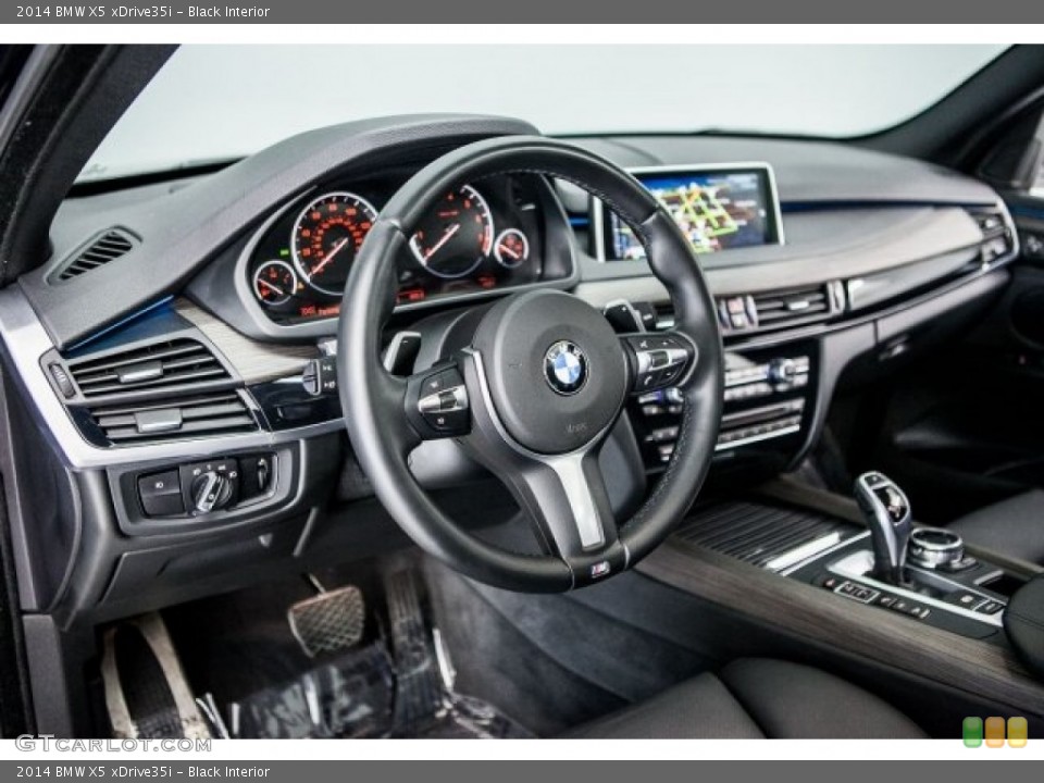 Black Interior Dashboard for the 2014 BMW X5 xDrive35i #117607620