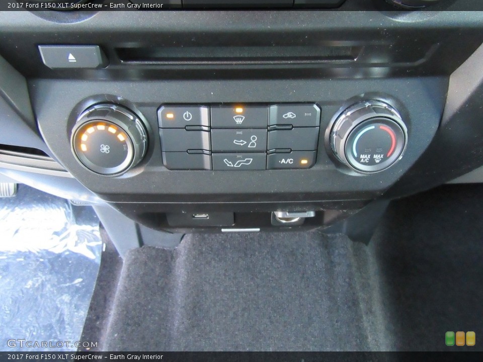 Earth Gray Interior Controls for the 2017 Ford F150 XLT SuperCrew #117656379