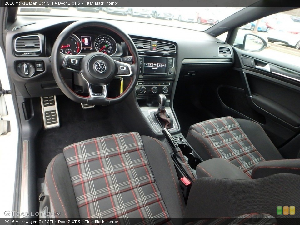 Titan Black Interior Photo for the 2016 Volkswagen Golf GTI 4 Door 2.0T S #117716417