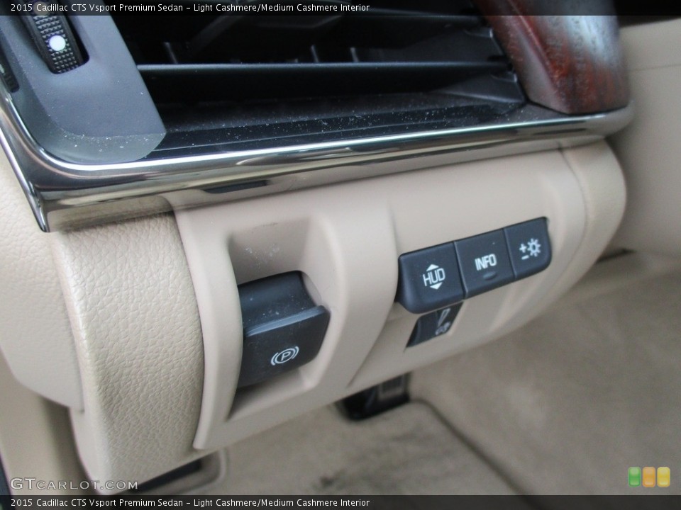Light Cashmere/Medium Cashmere Interior Controls for the 2015 Cadillac CTS Vsport Premium Sedan #117725576