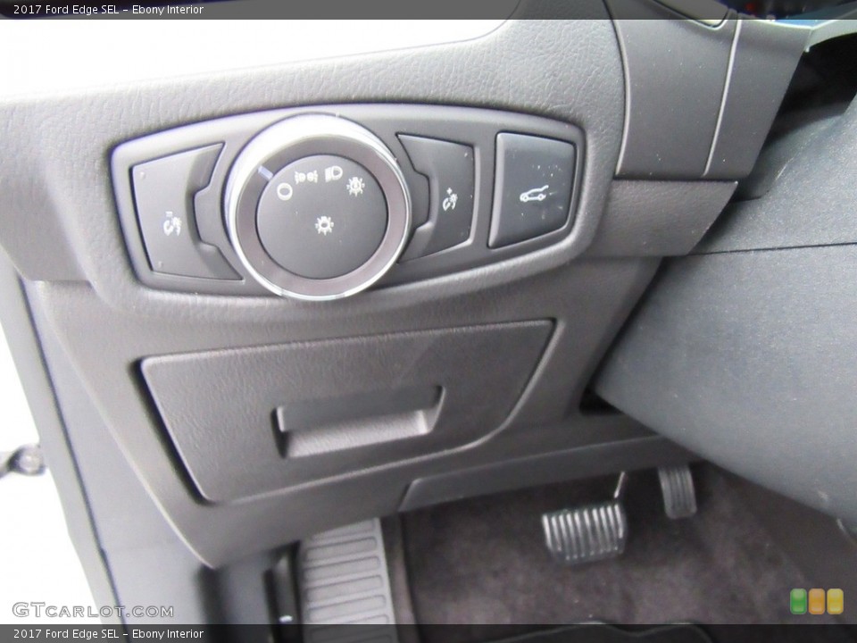 Ebony Interior Controls for the 2017 Ford Edge SEL #117889772