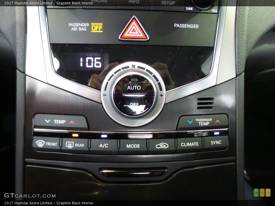 Graphite Black Interior Controls for the 2017 Hyundai Azera Limited #117908914