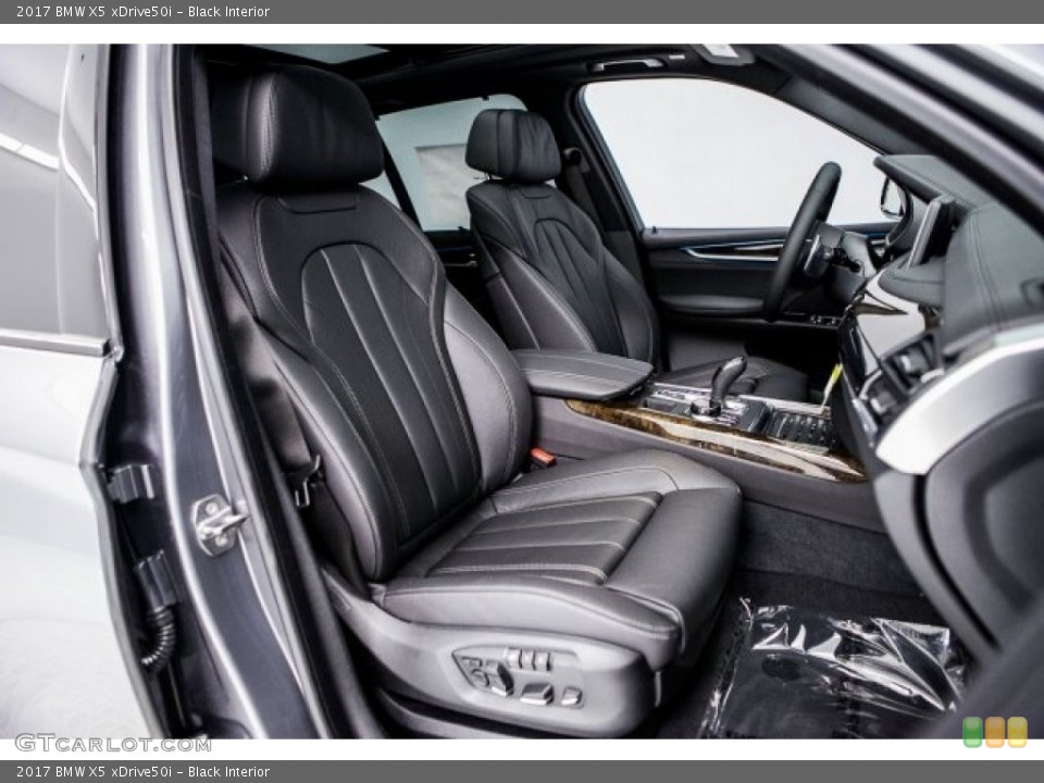Black Interior Photo for the 2017 BMW X5 xDrive50i #117941150