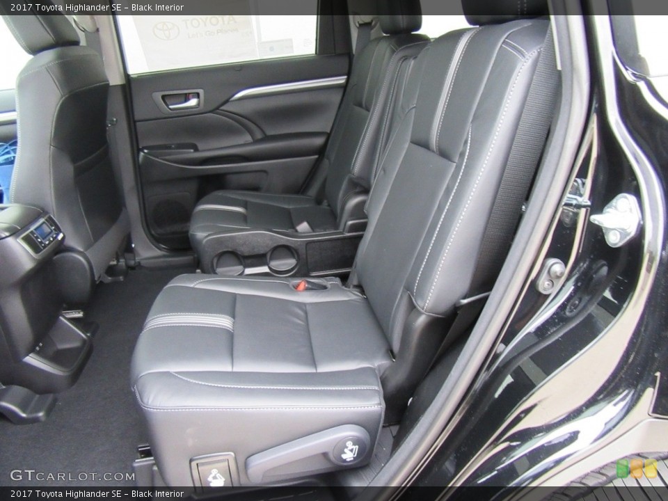 Black Interior Rear Seat for the 2017 Toyota Highlander SE #118003915