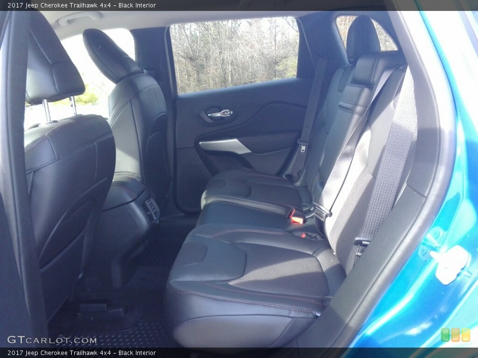 Black Interior Rear Seat for the 2017 Jeep Cherokee Trailhawk 4x4 #118077603