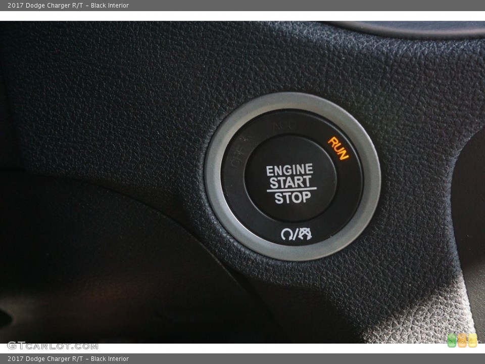Black Interior Controls for the 2017 Dodge Charger R/T #118103397