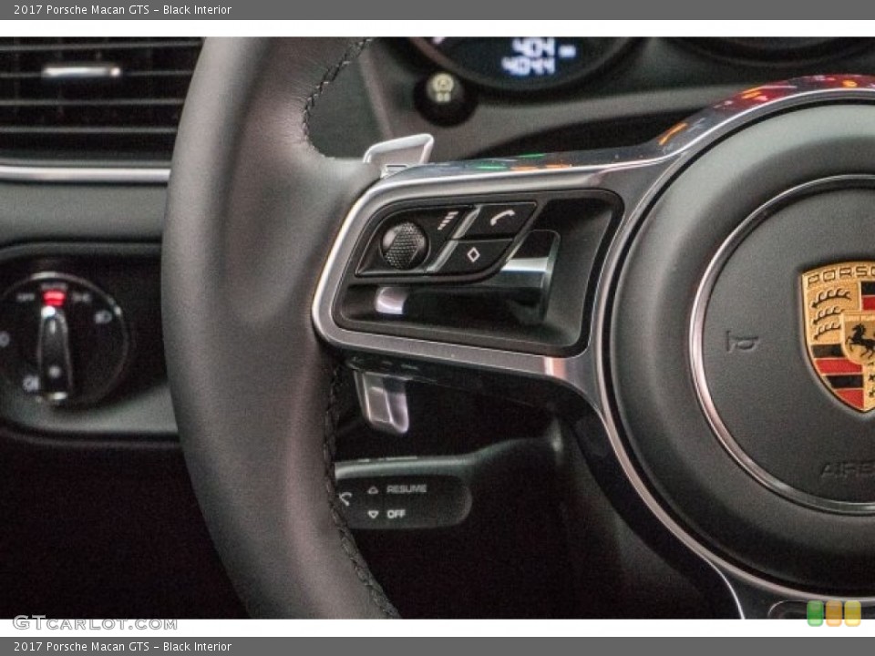 Black Interior Controls for the 2017 Porsche Macan GTS #118132073