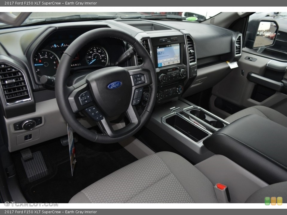 Earth Gray Interior Photo for the 2017 Ford F150 XLT SuperCrew #118174395