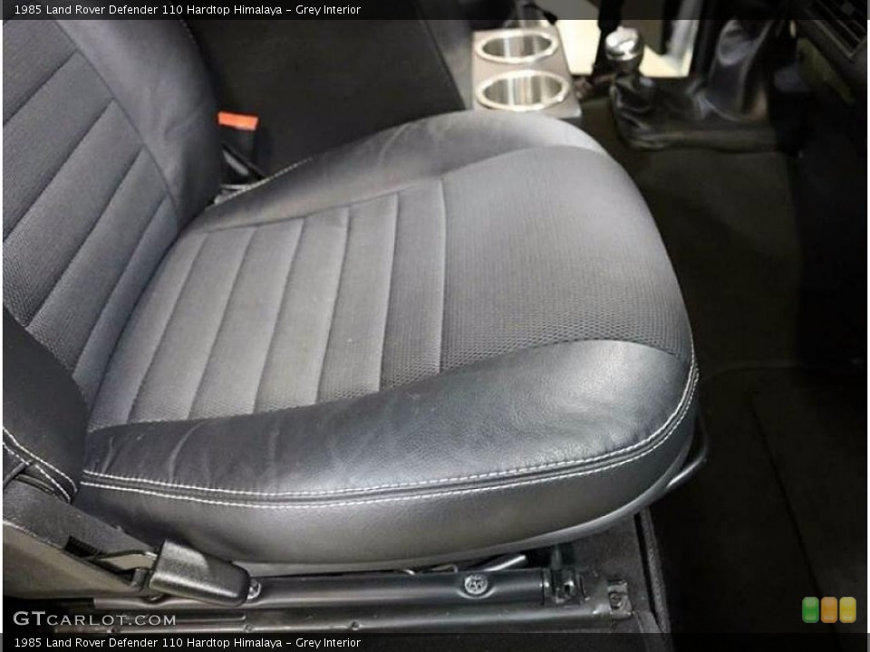 Grey Interior Front Seat for the 1985 Land Rover Defender 110 Hardtop Himalaya #118230326