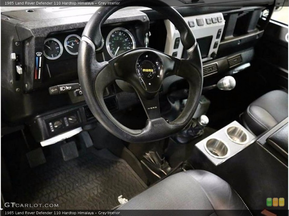 Grey Interior Photo for the 1985 Land Rover Defender 110 Hardtop Himalaya #118230833