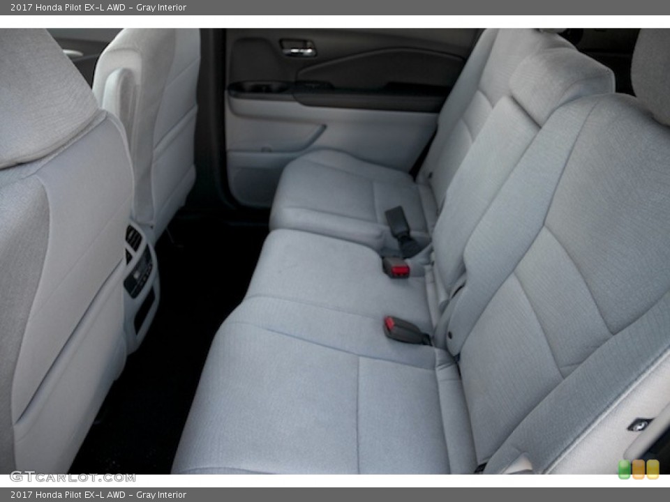 Gray Interior Rear Seat for the 2017 Honda Pilot EX-L AWD #118249191