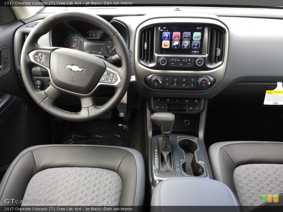 Jet Black/­Dark Ash Interior Dashboard for the 2017 Chevrolet Colorado Z71 Crew Cab 4x4 #118252914