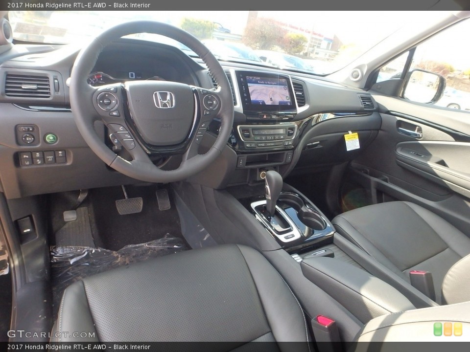 Black Interior Photo for the 2017 Honda Ridgeline RTL-E AWD #118313204