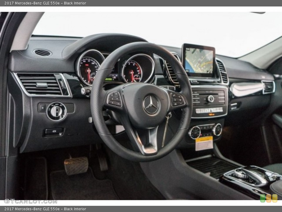 Black Interior Dashboard for the 2017 Mercedes-Benz GLE 550e #118314018