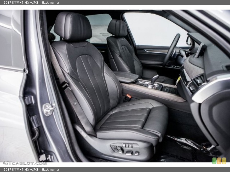 Black Interior Photo for the 2017 BMW X5 xDrive50i #118372155