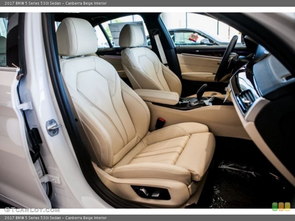 Canberra Beige Interior Photo for the 2017 BMW 5 Series 530i Sedan #118386308