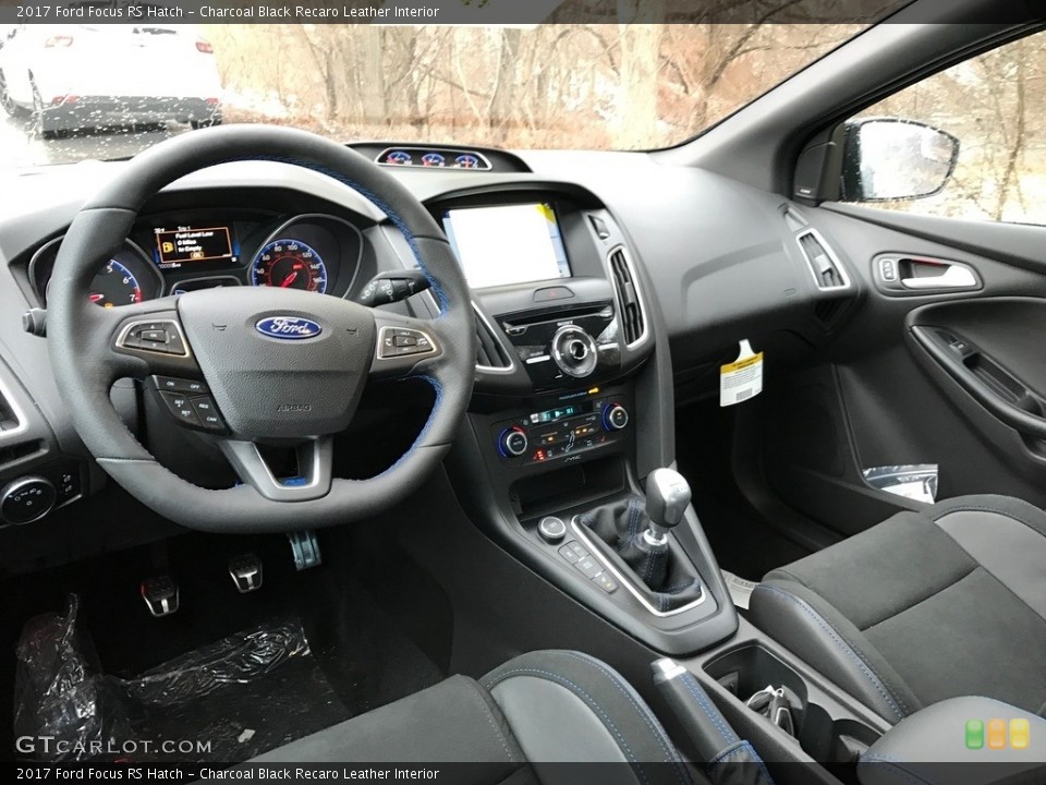 Charcoal Black Recaro Leather Interior Photo for the 2017 Ford Focus RS Hatch #118412167
