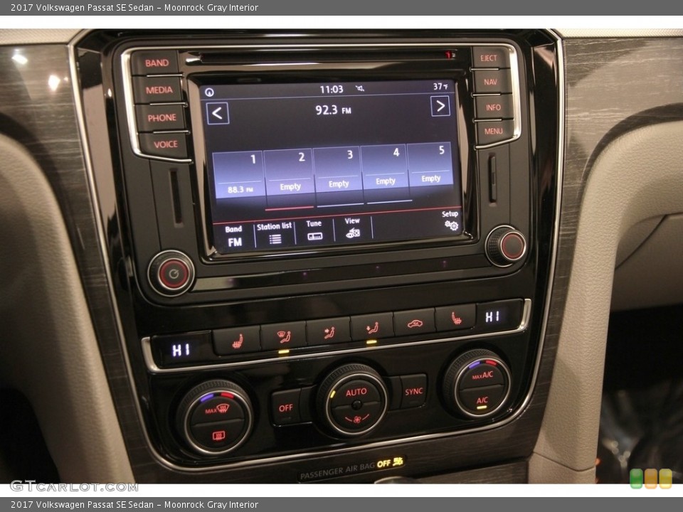 Moonrock Gray Interior Controls for the 2017 Volkswagen Passat SE Sedan #118438288